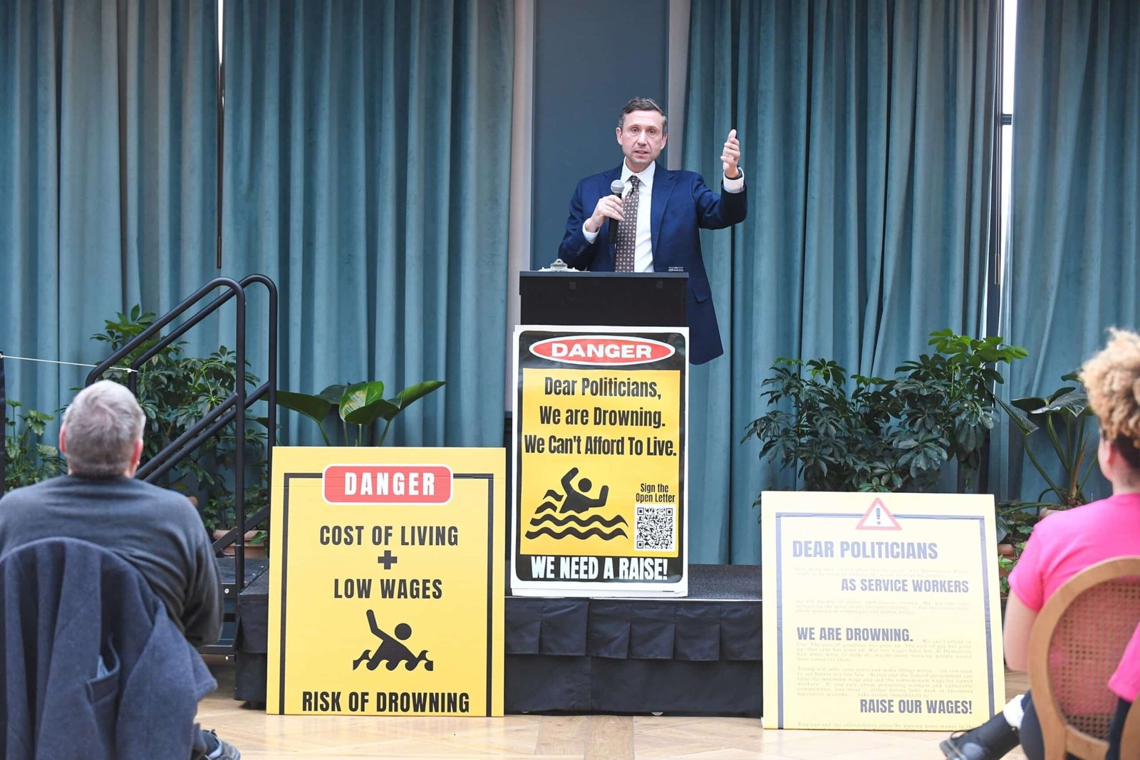 Democrats launch advertising fences asking the public to demand the municipalities of representatives of the Republican party