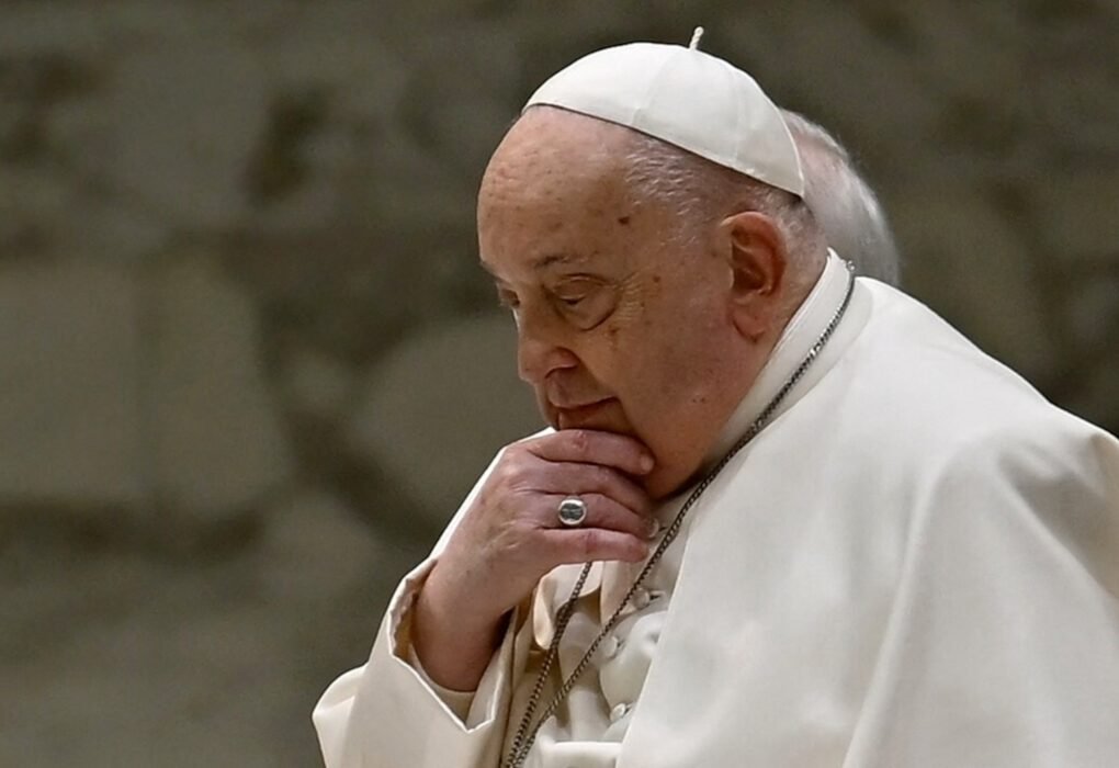 Pope Francis will be discharged from the hospital on Sunday, doctors announce