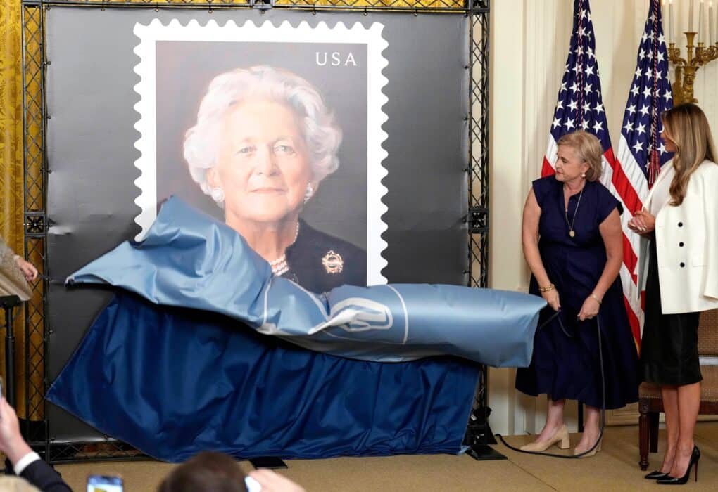 Melania Trump presents the seal in honor of Barbara Bush, with George W. Bush absent