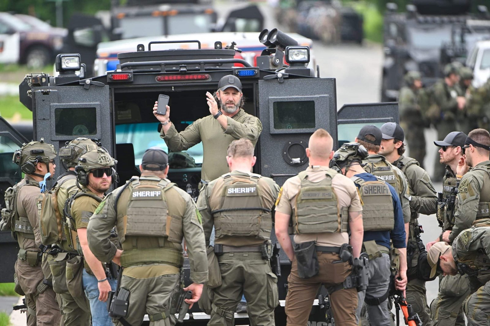The search for suspect Vance Boelter enters the second day after attacks against Minnesota legislators
