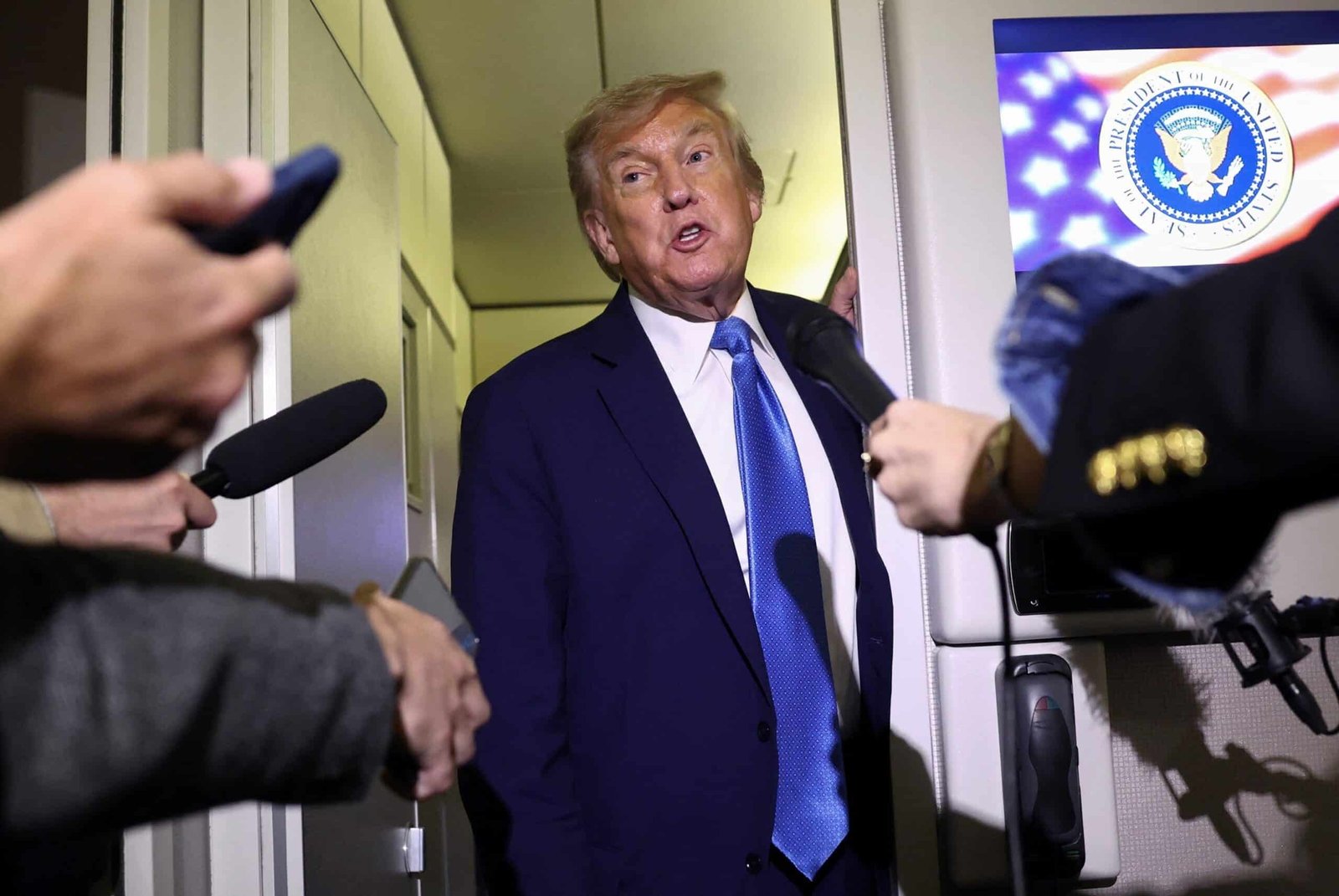Trump denies approaching Iran, threatens to "fall so hard" if Tehran attacks the assets