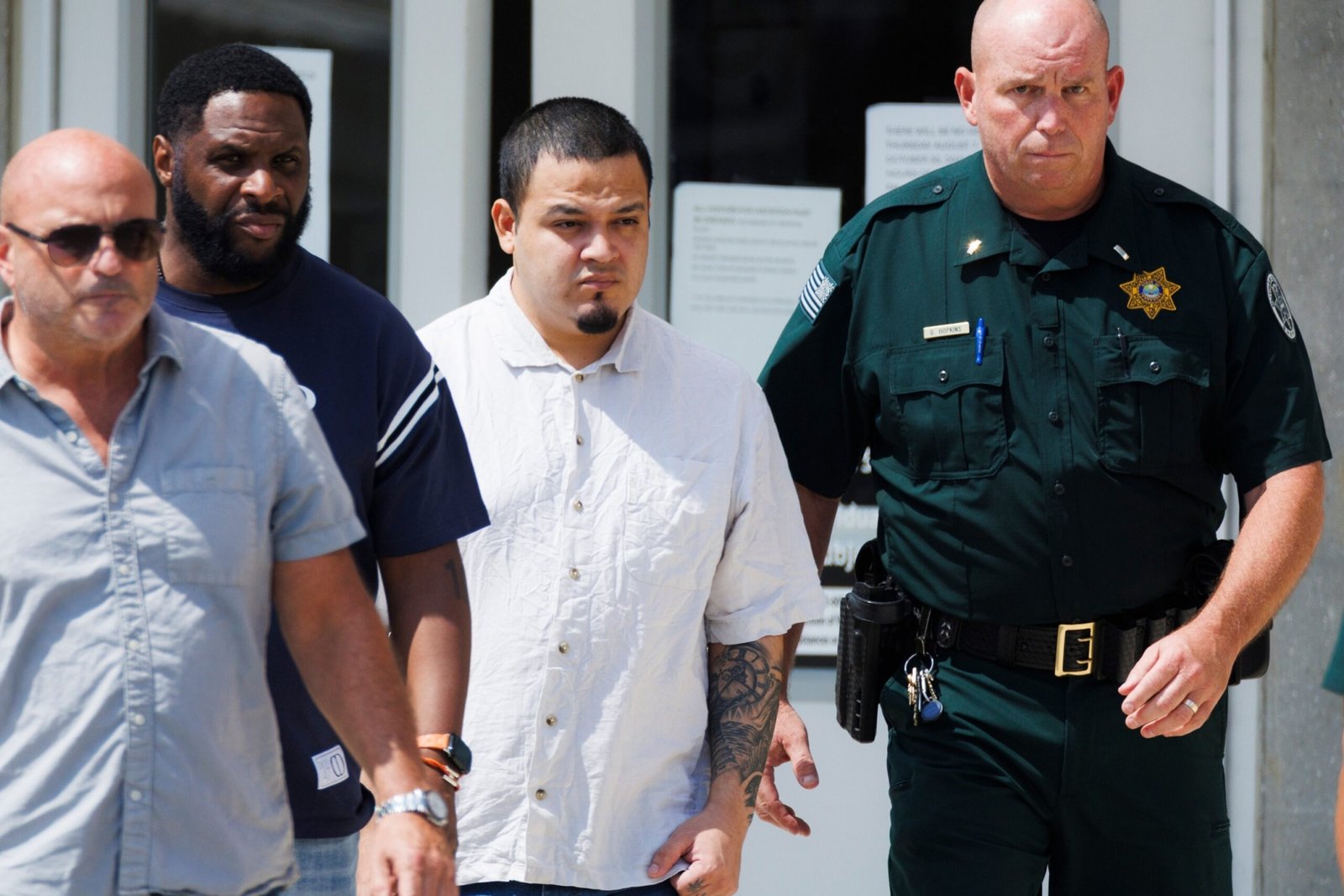 Abrego García's lawyers say that the Government that tries to force him to accept the guilty statement or deportation to Uganda